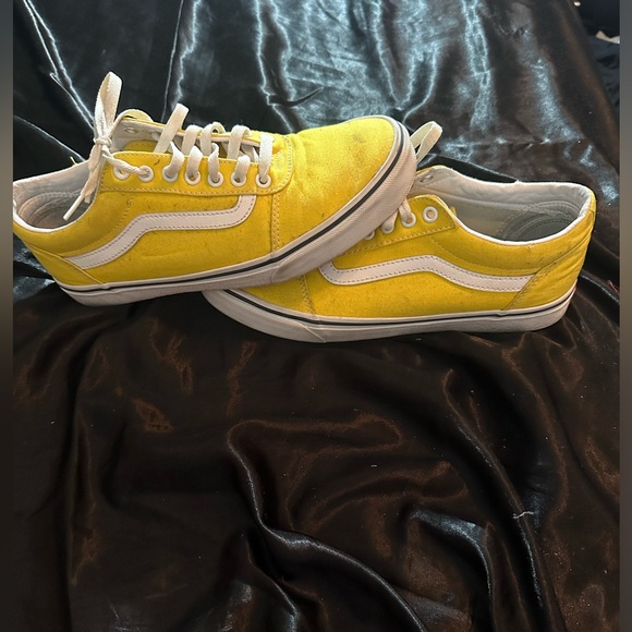 Men Yellow Vans - Picture 4 of 4
